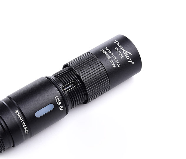 伸縮調(diào)焦手電筒 伸縮調(diào)焦手電筒